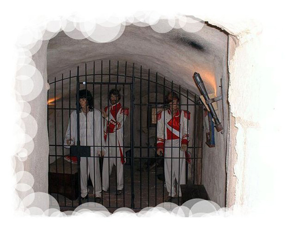 1 CASTELLO Cannoni e Manichini 1.5.2002 (16)